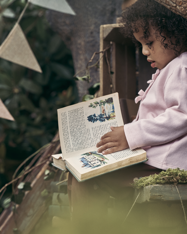 Girl reading
